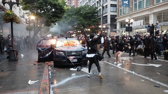 Reports: Seattle police violated policies at summer protests