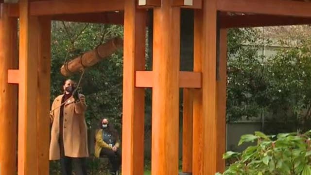 Seattle joins national memorial to honor lives lost to COVID-19