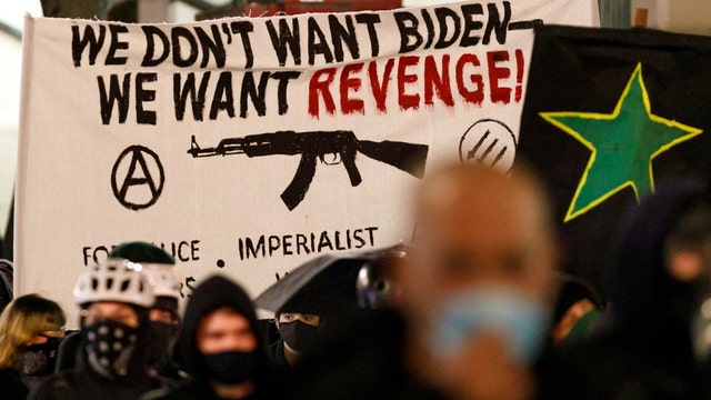 Oregon FBI launches command post for possible weekend unrest