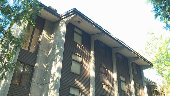 High winds topple tree onto dorm building, injuring WWU student - Vimarsana News