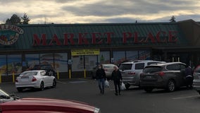 Grocery stores slammed ahead of expected lowland snow in Western Washington