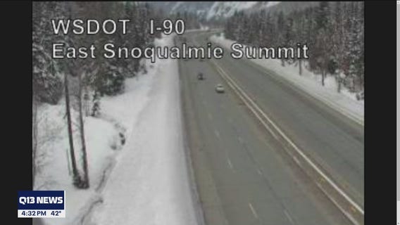 I-90 West reopens at Snoqualmie Pass after 2 military vehicles crash
