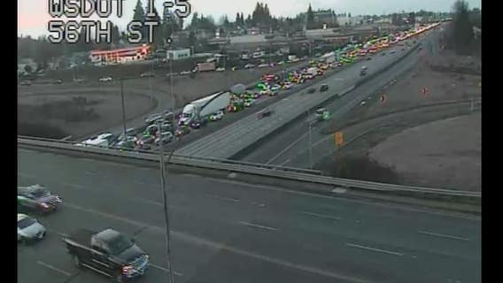 One dead in multiple vehicle crash involving jack-knifed semi-truck on southbound I-5 near Tacoma