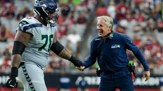 Seahawks guard Mike Iupati announces retirement after 11 seasons in NFL