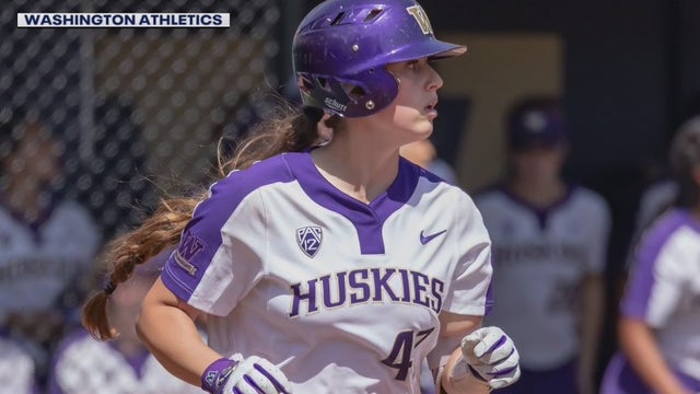 UW softball catcher Morganne Flores earns Seattle Sports Star of the Year nomination