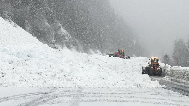 Three major mountain passes reopen across Cascades after overnight closures