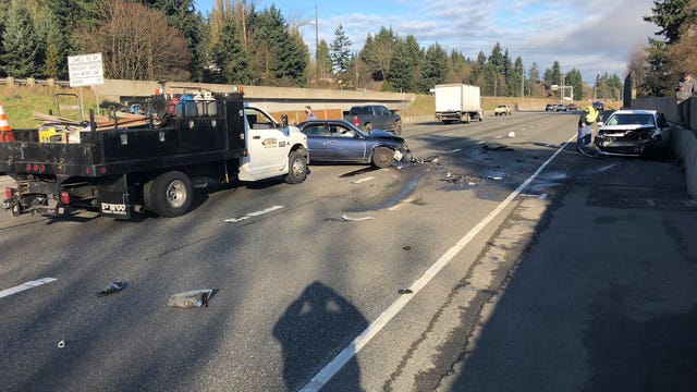 WSP: Wrong-way driver crashes head-on into another car on I-5 in Everett