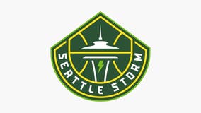 Loyd, Bird combine for 44 points, Storm rally by Lynx 90-78