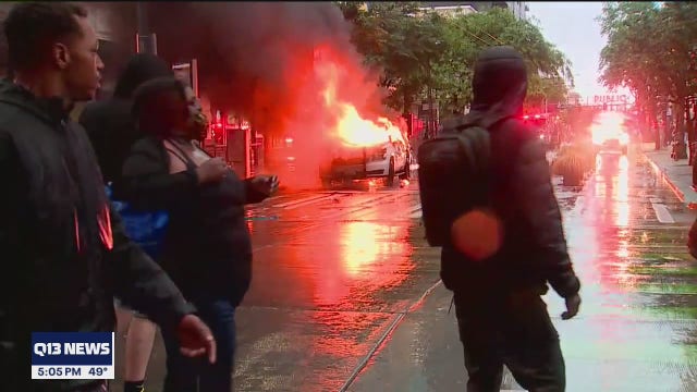 Edmonds man gets 3 years prison for burning Seattle police cars