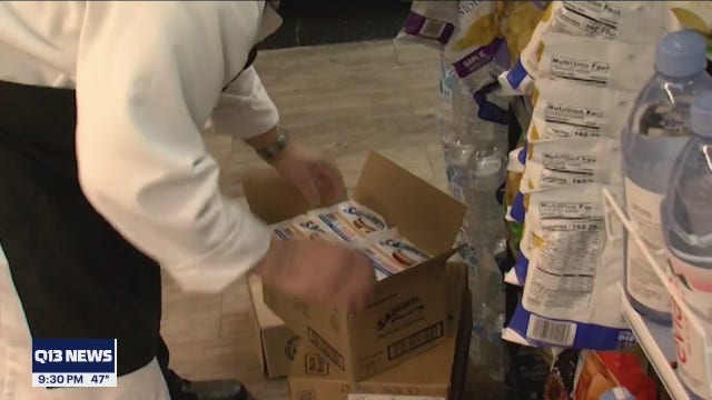 King County Council approves ordinance to increase grocery workers pay $4 per hour during pandemic