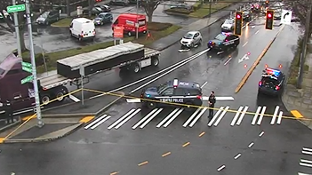 Police investigating fatal crash in Seattle involving pedestrian and semi-truck