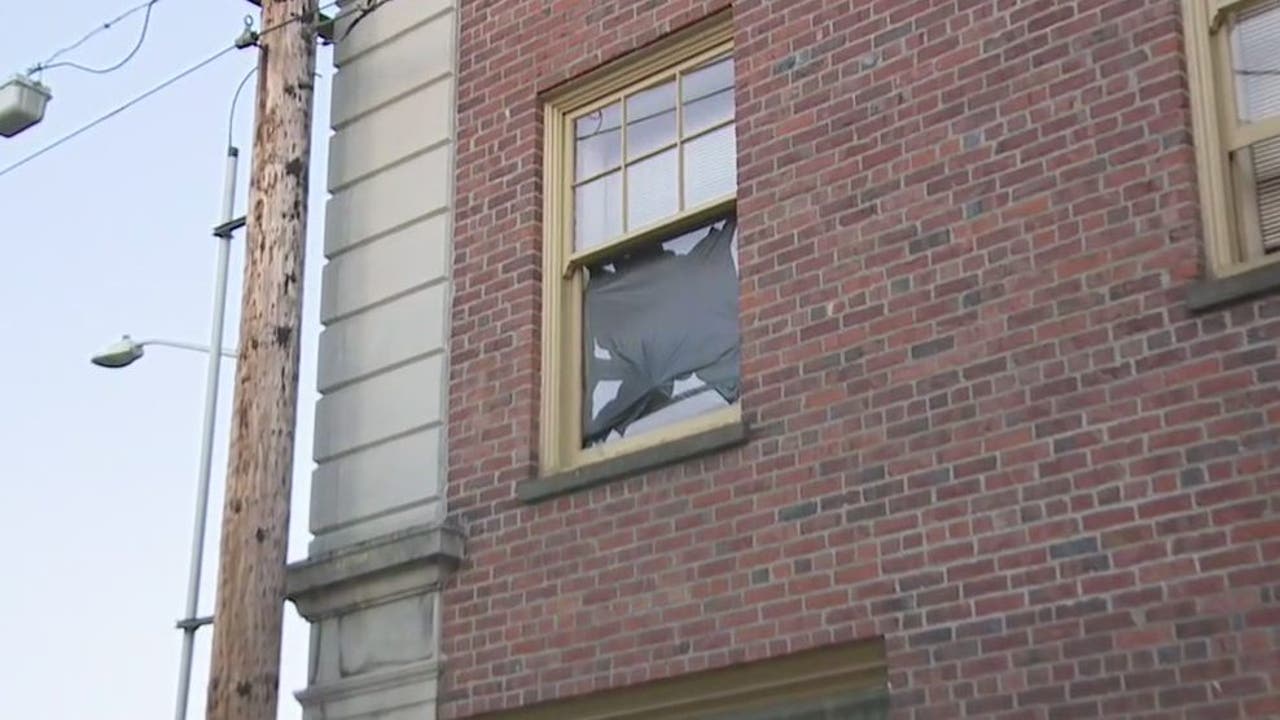 Windows blown out after explosion at Everett apartment complex FOX 13
