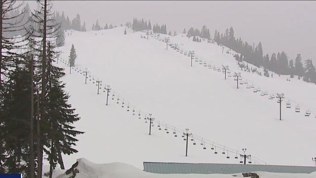 Spring snowfall has search and rescue crews monitoring avalanche risks at Snoqualmie Pass