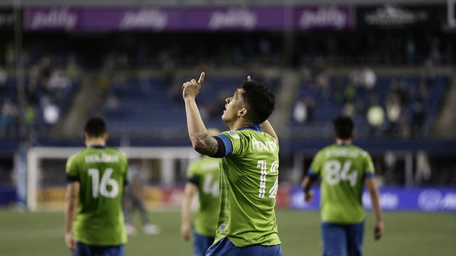 Sounders welcome fans back, thump Minnesota United 4-0