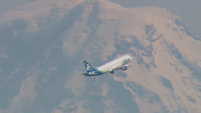 Advocates voice concerns as Washington state's aviation commission considers expanding an airport