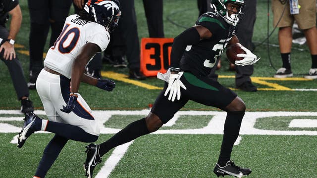 Seahawks sign veteran cornerback - and familiar face - Pierre Desir