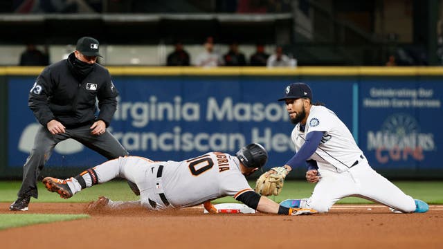 Mariners make comeback on Opening Day with 8-7 victory over Giants in 10 innings