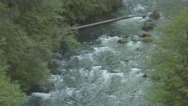 Body of man recovered from Green River after girlfriend slips, falls into the water