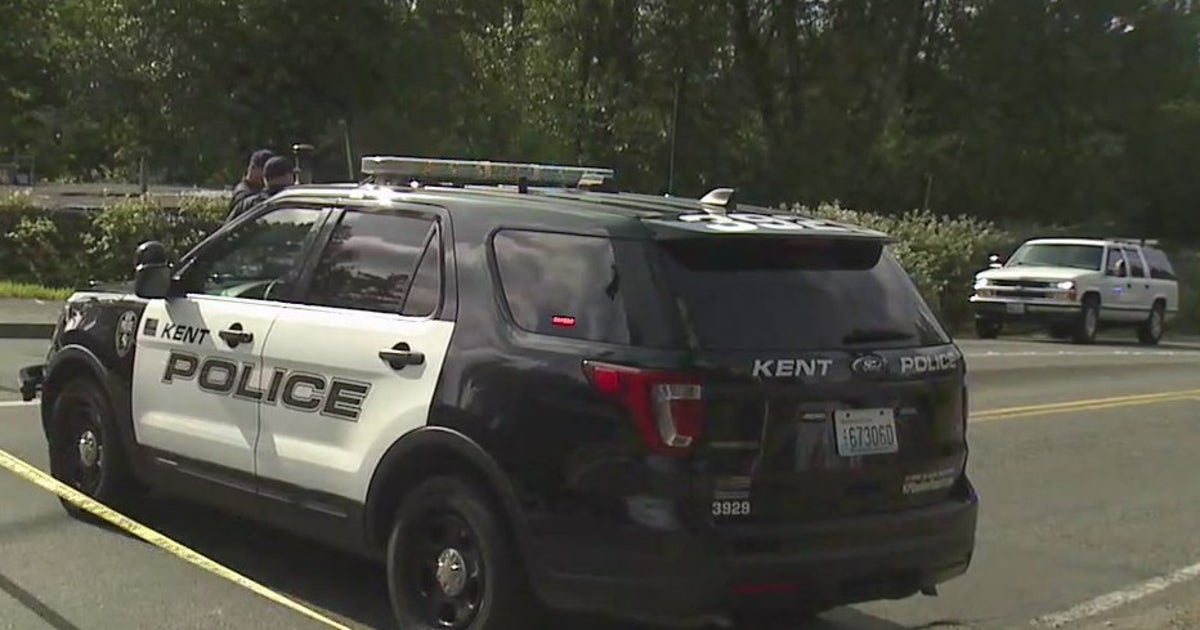 Man found dead inside car in Kent | FOX 13 Seattle