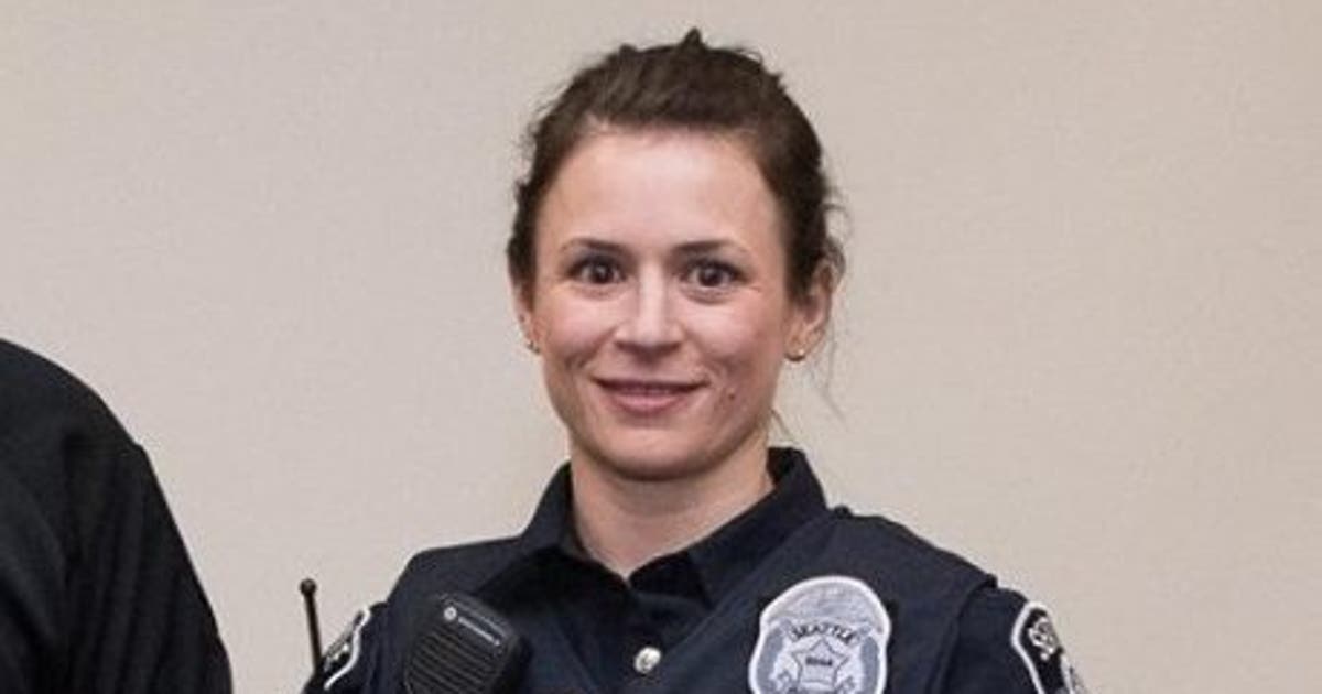 Off-duty Seattle police officer killed while helping with car crash on ...