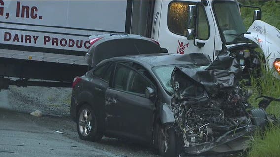 One killed, one hurt after head-on crash on SR-900 between Issaquah and Renton