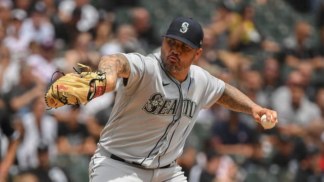 Mariners’ Santiago suspended 10 days for foreign substance