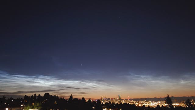 Night shining 'noctilucent' clouds make mesmerizing appearance over Seattle