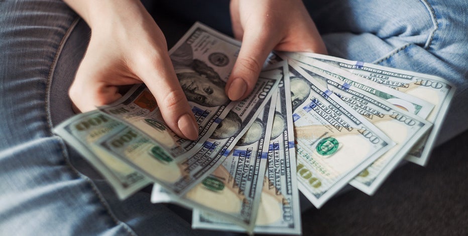 Unclaimed $365K lottery ticket sold in Seattle