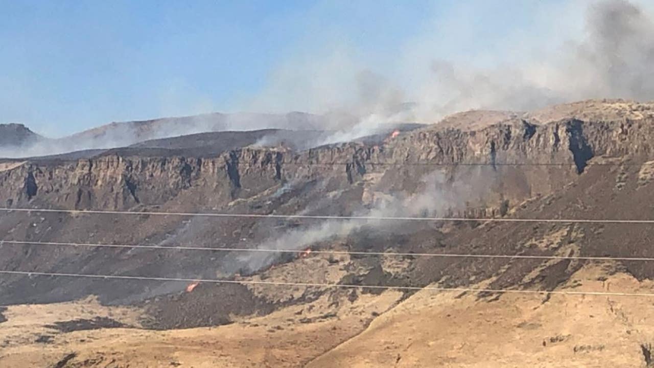 Over 1,600 acres burn in Douglas County brushfire, evacuation notices given - Vimarsana News