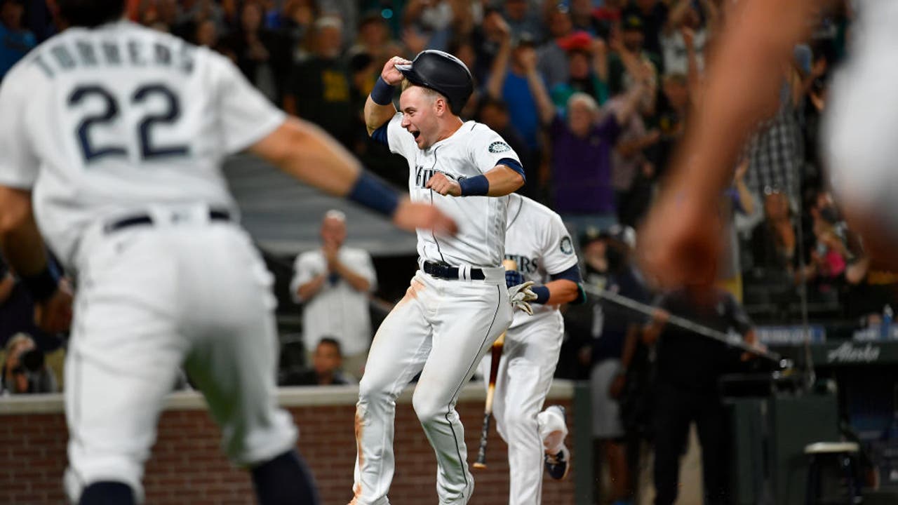 Mariners Win On Another Wild Pitch Again Against Oakland A S