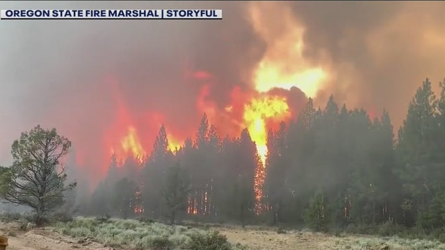 Arrests possible if evacuation orders ignored in large, growing Oregon blaze