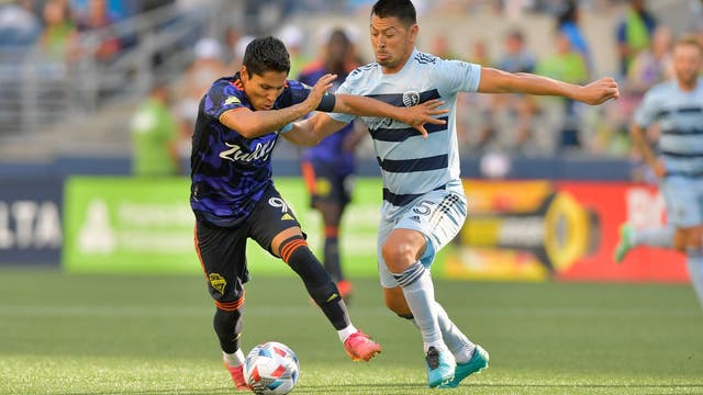 Sounders' 13-year playoff streak ends with 1-0 loss to KC