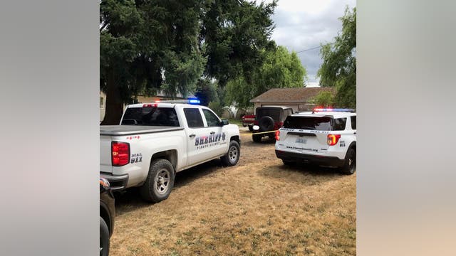 Deputies: Bonney Lake man shoots home intruder