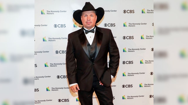 Garth Brooks cancels multiple tour dates, including Seattle