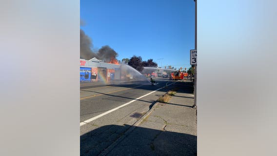 Crews battling commercial fire in White Center