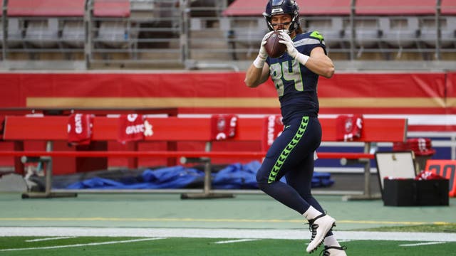 Seahawks continue shuffle, place trio on injured reserve