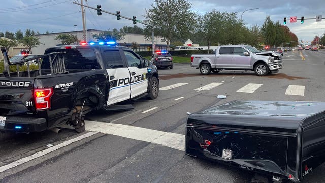 Puyallup Police officer hit by truck while responding to another crash