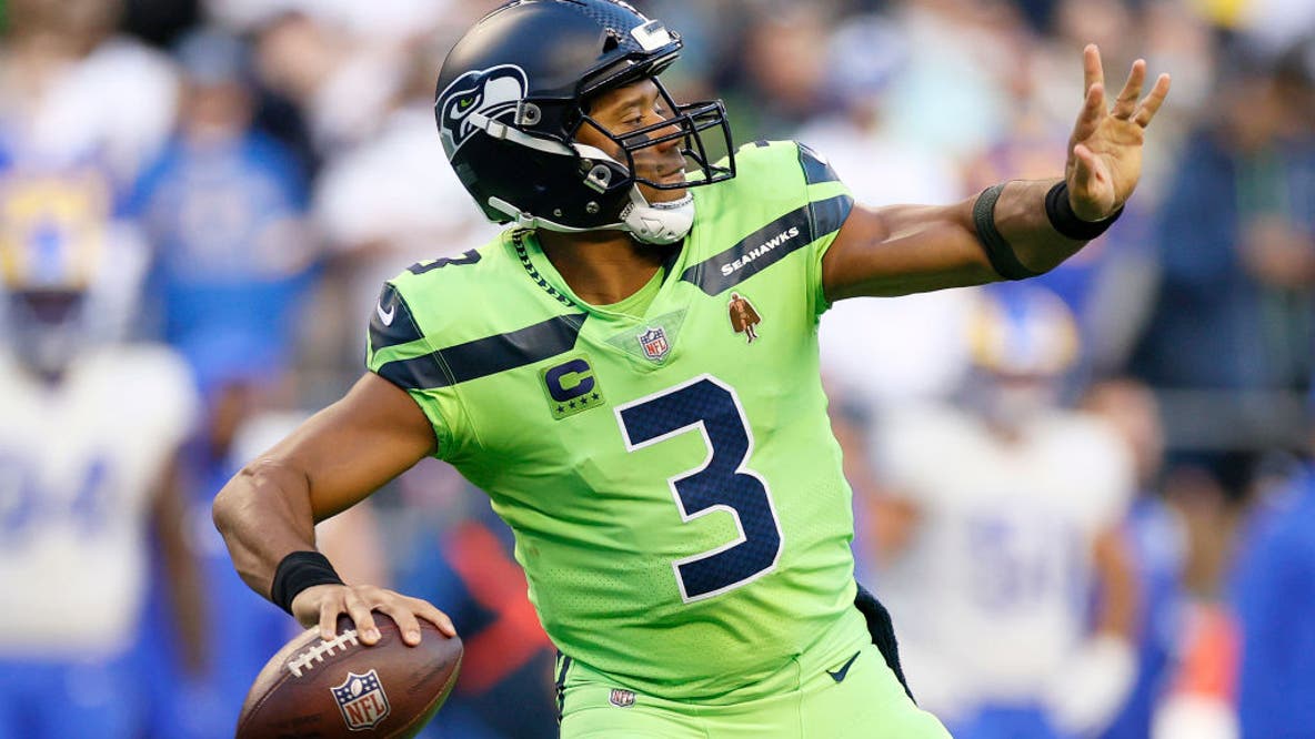 Steelers eye momentum as Seahawks face life without Wilson