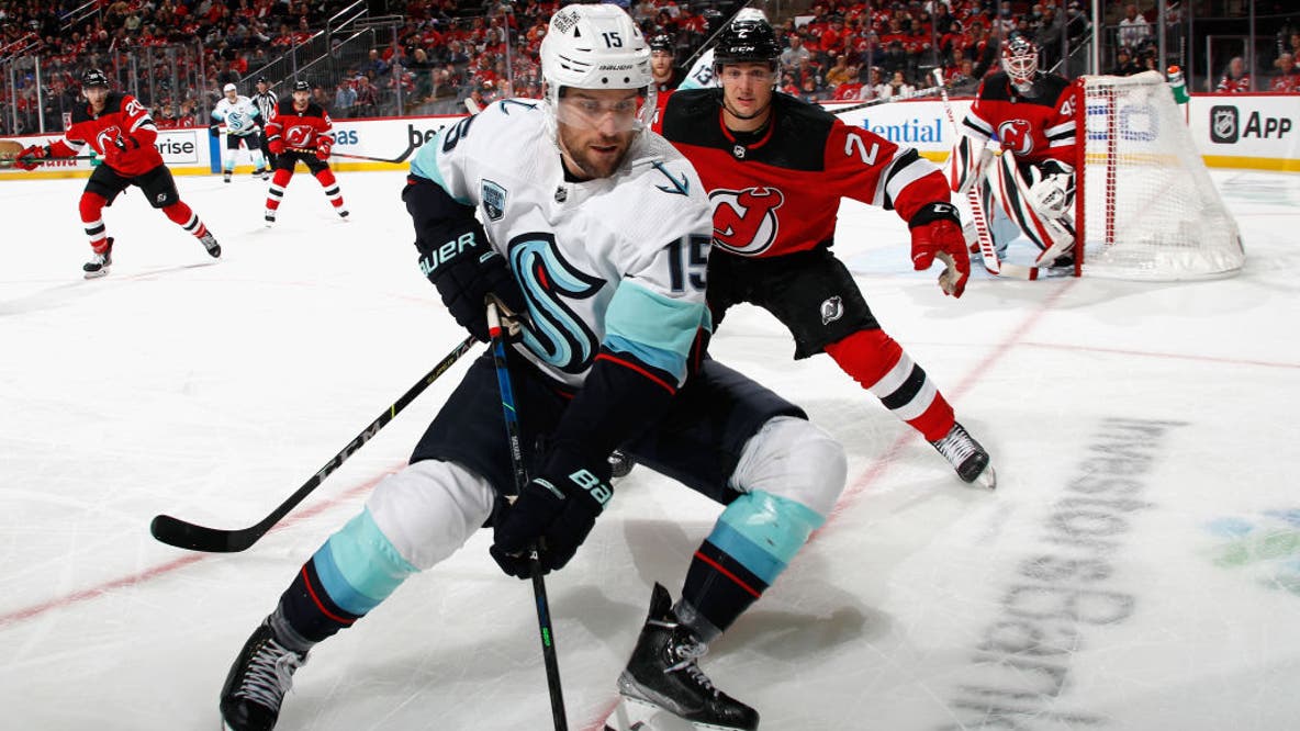 Devils deal Kraken 4-2 loss ahead of Seattle’s home opener