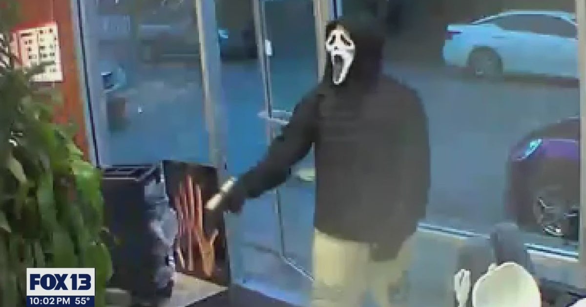 Armed men in 'Scream' masks rob Seattle hair salon | FOX 13 Seattle