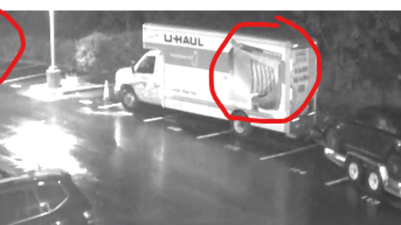 Thief in Tukwila steals car and U-Haul packed with family's belongings for  move