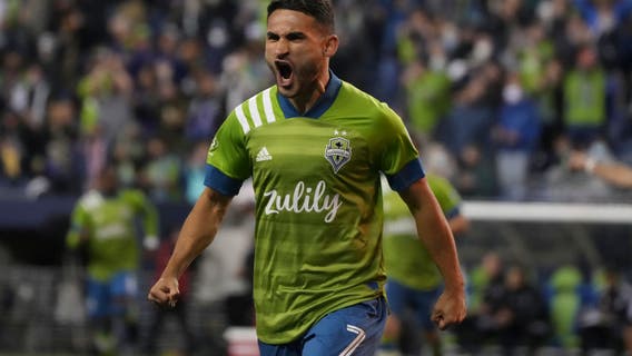 Sounders beat Rapids 3-0 to take Western Conference lead