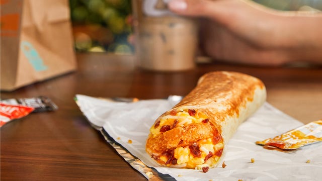 Taco Bell giving away free breakfast burritos as a wake-up reminder