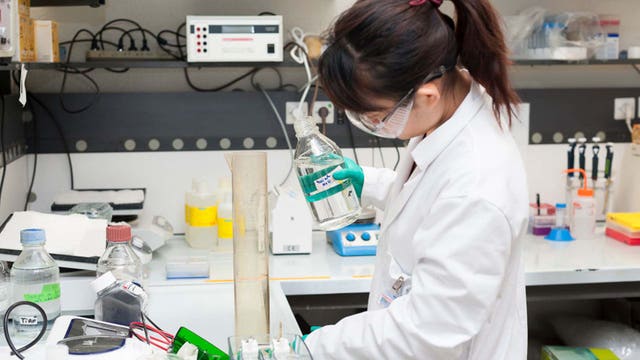 Bezos family donates $710M to Fred Hutchinson Cancer Center