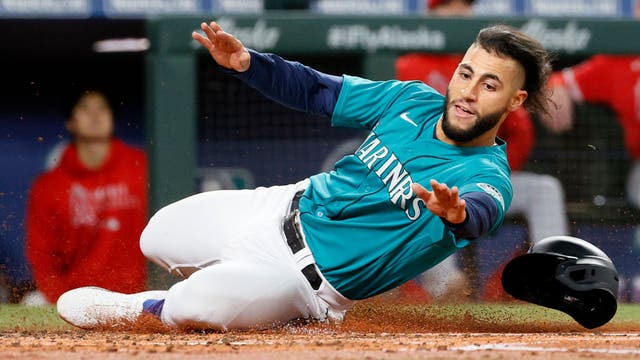 Angels deliver blow to Mariners’ playoff hopes with 2-1 win