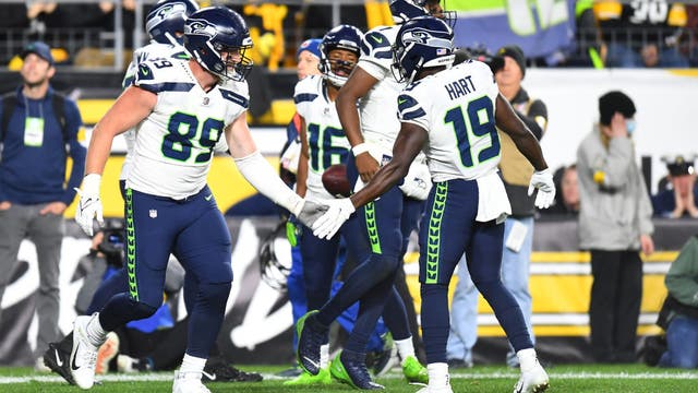 Watt forces fumble in overtime, Steelers edge Seahawks 23-20