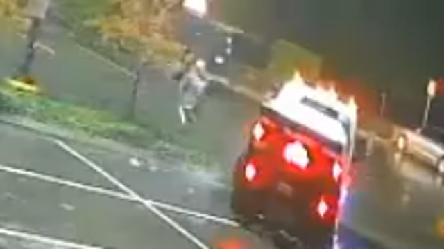 Police looking to ID suspect who attacked street sweeper with bat in Port Orchard