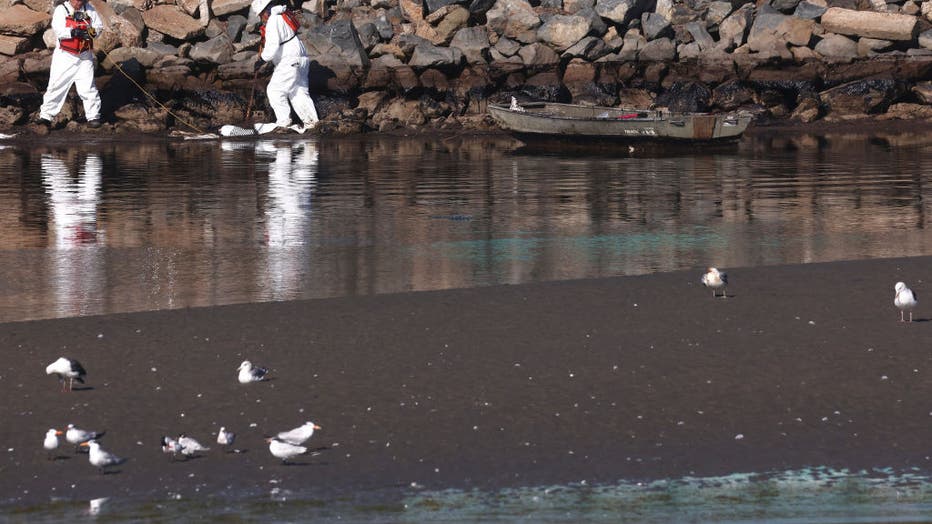 5299c4a4-Major Oil Spill Fouls Southern California Beaches