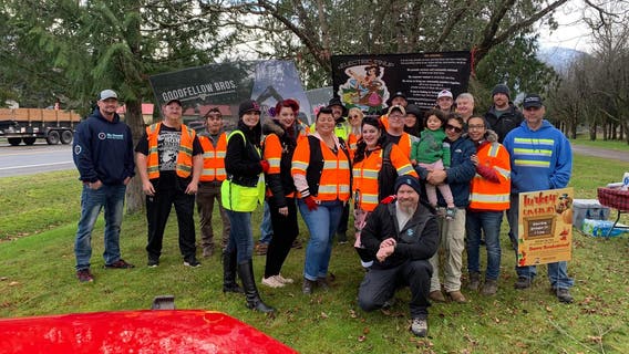 Community buys, donates 228 turkeys to families for Thanksgiving