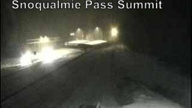 Both directions of Snoqualmie Pass reopen after crashes, spinouts